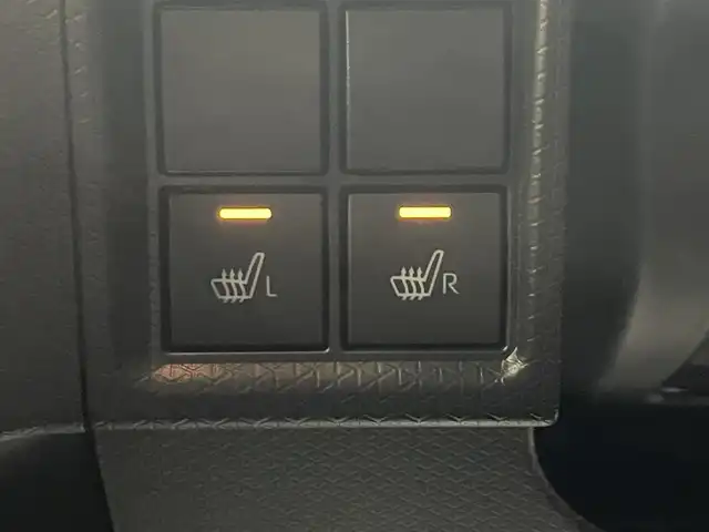 ダイハツ タント カスタム RS 岩手県 2024(令6)年 1万km シャイニングホワイトパール ４WD/ターボ/両側パワースライドドア/ロールサンシェード/シートバックテーブル/スマートアシスト/衝突回避支援ブレーキ/ブレーキ制御付き誤発進抑制機能/車線逸脱抑制機能/アダプティブドライビングビーム/標識認識機能/先行車発進お知らせ機能/コーナーセンサー/横滑り防止装置/アイドリングストップ/オートブレーキホールド/前席シートヒーター/純正ナビ/フルセグTV/バックカメラ/ドライブレコーダー/ETC/LEDヘッドライト/LEDフォグライト/純正１５インチアルミホイール