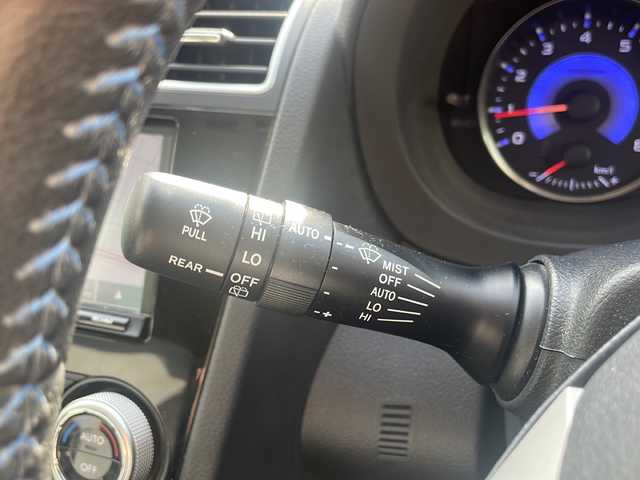 スバル インプレッサ スポーツ HV 2．0i-S アイサイト 福島県 2015(平27)年 4.9万km クリスタルホワイトP ４ＷＤ/ハーフレザーシート/純正メモリナビ＆フルセグＴＶ/（ＤＶＤ＆ＵＳＢ＆ＢＴ＆ＣＤ）/バックカメラ/衝突軽減ブレーキ/レーダークルーズコントロール/レーンキープアシスト/ＥＴＣ/社外１７inアルミホイール/ドライブレコーダー/オートライト/フォグランプ/ウィンカーミラー/電動格納ミラー/スマートキー/プッシュスタート/Ｗエアバッグ/横滑り防止装置/ＡＢＳ/ドアバイザー/純正フロアマット