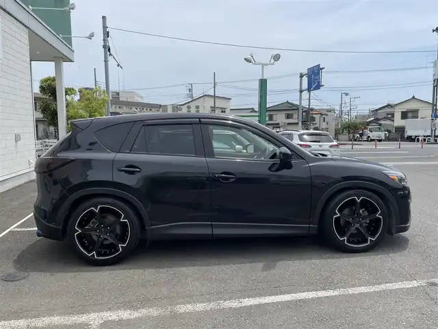マツダ ＣＸ－５ XD 神奈川県 2012(平24)年 5.7万km ブラック 社外パーツ多数/・社外20インチAW/・D-MAX車高調/・社外HIDヘッドライト/・社外KEDテールレンズ/・社外グリル/純正パーツ車載/・純正17インチ夏タイヤ付き4本車載/・純正ヘッドライト/・純正テールレンズ/・純正グリル/社外ディスプレイオーディオ/・Bluetoothオーディオ/・スマホ連携/・バックカメラ/レザー調シートカバー/新車時手帳、取説