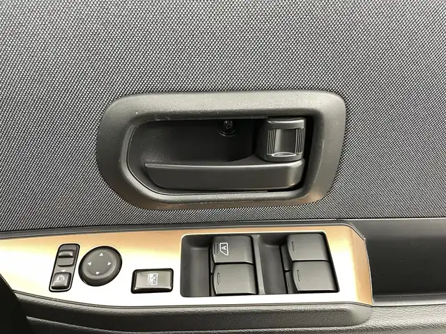 日産 サクラ G 熊本県 2022(令4)年 1.1万km ブラック 純正ナビ　/全周囲カメラ　/前後クリアランスソナー　/プロパイロット　/衝突軽減ブレーキ　/先行車発進お知らせ　/標識認識機能　/ふらつき警報機能　/前席シートヒーター　/ステアリングヒーター/純正フロアマット/純正１４インチAW/オートライト　/オートマチックハイビーム/LEDヘッドライト/フォグライト/スマートキー/プッシュスタート/スペアキー1本/保証書