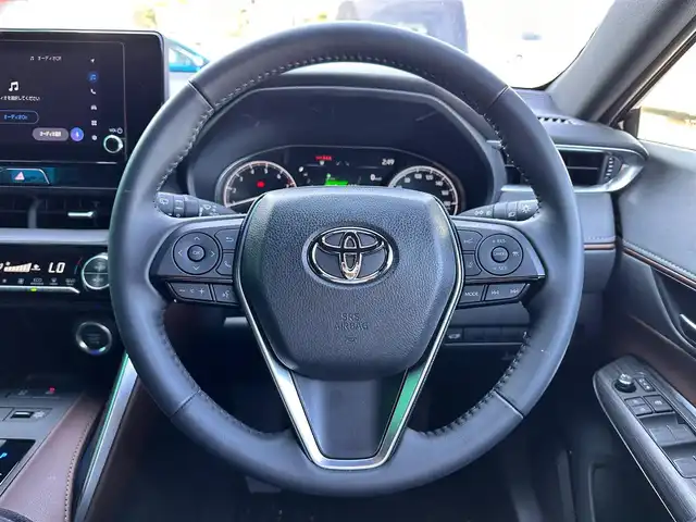 トヨタ ハリアー G 宮城県 2024(令6)年 1.4万km ブラック Toyota Safety Sense/ワンオーナー/純正ディスプレイオーディオ/【BT・USB・フルセグTV】/バックカメラ/純正18インチAW/レーダークルーズコントロール/レーントレーシングアシスト/ロードサインアシスト/ブラインドスポットモニター/リヤクロストラフィックアラート/オートハイビーム/パワーバックドア/デジタルインナーミラー/コーナーセンサー/ハーフレザーシート/パワーシート/電子パーキング/ブレーキホールド/DRIVEMODE/オートライト/LEDヘッドライト/LEDフォグ/ステアリングスイッチ/スマートキーX２/ETC