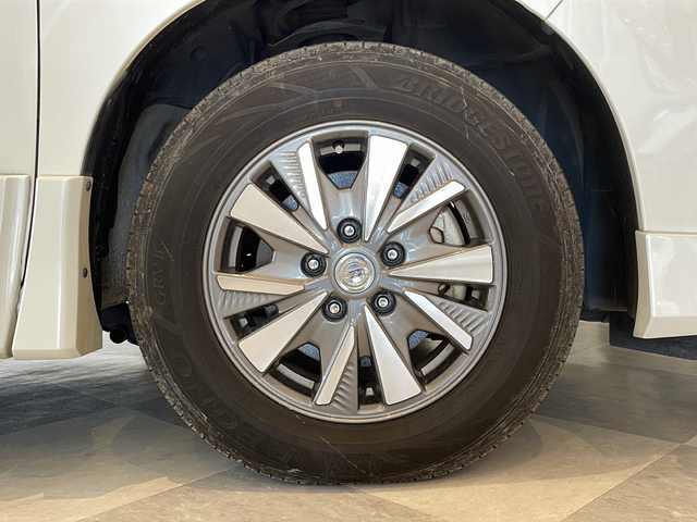 日産 セレナ e－パワー ハイウェイスター V 福井県 2019(令1)年 5.5万km ブリリアントホワイトパール 2トーン 純正9インチワイドナビ/フルセグTV/アラウンドビューモニター/フリップダウンモニター/パーキングアシスト/セーフティバックB/プロパイロット/ETC/ドライブレコーダー/両側パワースライドドア/デジタルインナーミラー/オートライト/LEDヘッドライト/プッシュスタート/スマートキー×2/純正15インチAW/純正フロアマット