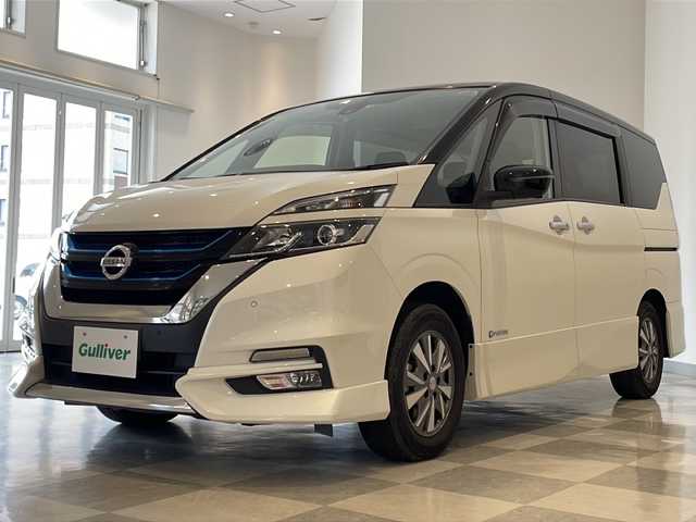 日産 セレナ e－パワー ハイウェイスター V 福井県 2019(令1)年 5.5万km ブリリアントホワイトパール 2トーン 純正9インチワイドナビ/フルセグTV/アラウンドビューモニター/フリップダウンモニター/パーキングアシスト/セーフティバックB/プロパイロット/ETC/ドライブレコーダー/両側パワースライドドア/デジタルインナーミラー/オートライト/LEDヘッドライト/プッシュスタート/スマートキー×2/純正15インチAW/純正フロアマット