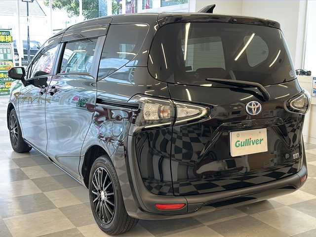 トヨタ シエンタ ハイブリッド ファンベースG 岐阜県 2020(令2)年 2.8万km ブラックマイカ パノラミックビューモニター/トヨタセーフティセンス/9インチナビ/・フルセグテレビ/・Bluetooth/・DVD/CD/・SD/・USB/・HDMI/両側パワースライドドア/ETC/社外ドライブレコーダー/クルーズコントロール/社外アルミホイール/プッシュスタート/スマートキー(スペアキー1本)/ハロゲンヘッドライト/アイドリングストップ