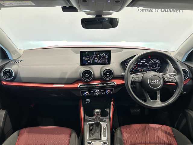 アウディ Ｑ２ 1．0 TFSI スポーツ 福岡県 2018(平30)年 4.1万km ブリリアントレッド 純正ナビ　/バーチャルコックピット　/フルセグＴＶ　/ＣＤ／ＤＶＤ再生　/バックカメラ　/前後ソナー　/ＡＣＣ　/ＢＳＭ　/レーンキープ　/パワーバックドア　/シートヒーター　/アドバンストキー　/ＬＥＤライト　/ＥＴＣ