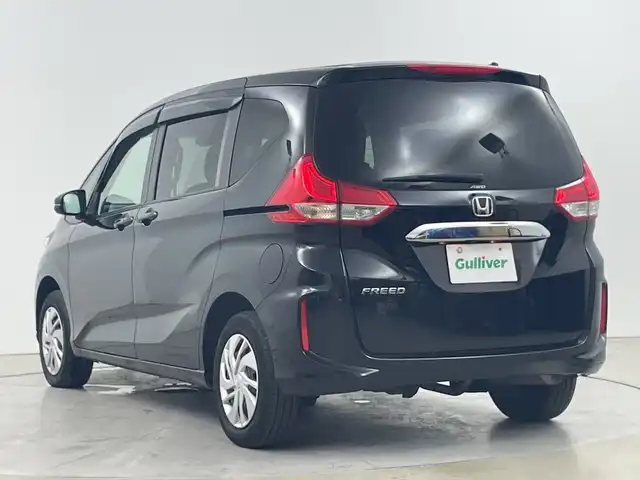 ホンダ フリード G ホンダセンシング 道央・札幌 2021(令3)年 3.3万km クリスタルブラックパール ・４WD /ホンダセンシング/・衝突被害軽減ブレーキ/・レーンキープアシスト/・コンフォートビューパッケージ/・熱線入りフロントウインド/・純正ギャザーズ　ナビ/・Bluetooth/CD/DVD/USB/SD/フルセグTV/・バックカメラ/・両側パワースライドドア/・運転席&助手席シートヒーター/・LEDヘッドライト/アクティブコーナリングライト/・オートライト/・スマートキー/・レーダークルーズコントロール/・横滑り防止装置/・盗難防止装置/・ETC/・アイドリングストップ/・積込スタッドレス社外AW付