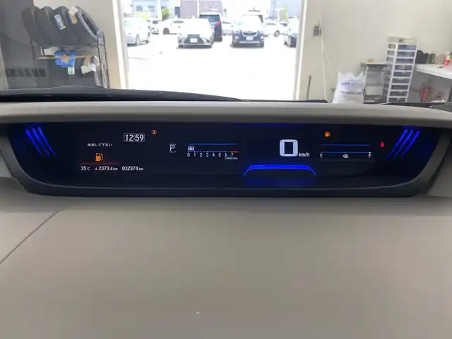 ホンダ フリード G ホンダセンシング 道央・札幌 2021(令3)年 3.3万km クリスタルブラックパール ・４WD /ホンダセンシング/・衝突被害軽減ブレーキ/・レーンキープアシスト/・コンフォートビューパッケージ/・熱線入りフロントウインド/・純正ギャザーズ　ナビ/・Bluetooth/CD/DVD/USB/SD/フルセグTV/・バックカメラ/・両側パワースライドドア/・運転席&助手席シートヒーター/・LEDヘッドライト/アクティブコーナリングライト/・オートライト/・スマートキー/・レーダークルーズコントロール/・横滑り防止装置/・盗難防止装置/・ETC/・アイドリングストップ/・積込スタッドレス社外AW付