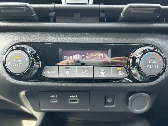 日産 ノート X 静岡県 2022(令4)年 2万km パール 9インチメーカーナビ/・フルセグTV/・Bluetooth接続/・USB入力端子/・AppleCarPlay/・AndroidAuto/プロパイロット/・先行車追従機能/・車線維持機能/・加減速制御/・ナビリンク機能/・標識検知機能/アラウンドビューモニター/BSM/追従クルコン/エマージェンシーブレーキ/スマートルームミラー/電動パーキングブレーキ/オートブレーキホールド/ワイヤレス充電/プッシュスタート/スマートキー/スペアキー/ETC2.0/ドラレコ/LEDオートライト・オートハイビーム/保証書/取扱説明書