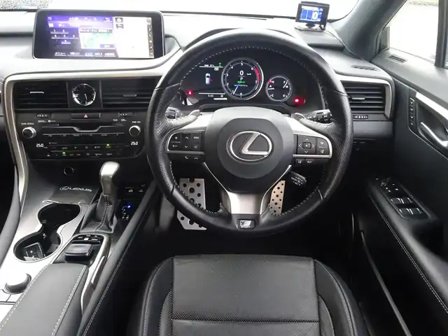レクサス ＲＸ 200t Fスポーツ 静岡県 2016(平28)年 4.6万km ホワイトノーヴァガラスフレーク 禁煙車/純正ナビ、TV/（CD/DVD/BT/AUX/SD REC/USB/フルセグTV/Blue-ray）/バックカメラ、サイドカメラ/プッシュスタート、スマートキー/シートヒーター/シートクーラー（コンフォーダブルエアシート）/ハンドルヒーター/全席パワーシート（8wayパワーシート）/パワーバックドア/ヘッドアップディスプレイ/オートマチックハイビーム/オートライト/3眼LED/パドルシフト/アダプティブクルーズコントロール/ステアリングリモコン/電子パーキング/オートブレーキホールド/ビルトインETC2.0/レーダー探知機/セーフティシステム/・プリクラッシュセーフティシステム/・レーンキーピングアシスト/・オートマチックハイビーム/・レーダークルーズコントロール/スペアキー、カードキー/保証書・取扱説明書