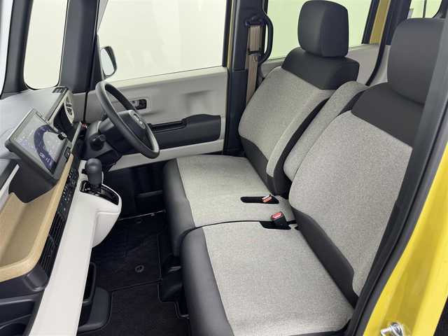 ホンダ Ｎ ＢＯＸ ファッションスタイル 愛知県 2023(令5)年 0.9万km 黄 ホンダセンシング/　　・衝突軽減ブレーキ/　　・誤発進抑制機能/　　・歩行者事故低減ステアリング/　　・路外逸脱抑制機能/　　・アダプティブクルーズコントロール/　　・車線維持支援システム/　　・先行発進お知らせ機能/　　・標識認識機能/9インチホンダコネクトナビ/　　・CD/DVD/BT/フルセグ/バックカメラ/ビルトインETC/両側パワースライドドア/サンシェード/ステアリングリモコン/シートヒーター（前席）/チップアップシート（後席）/シートバックテーブル/純正ホイールキャップ/純正LEDヘッドライト