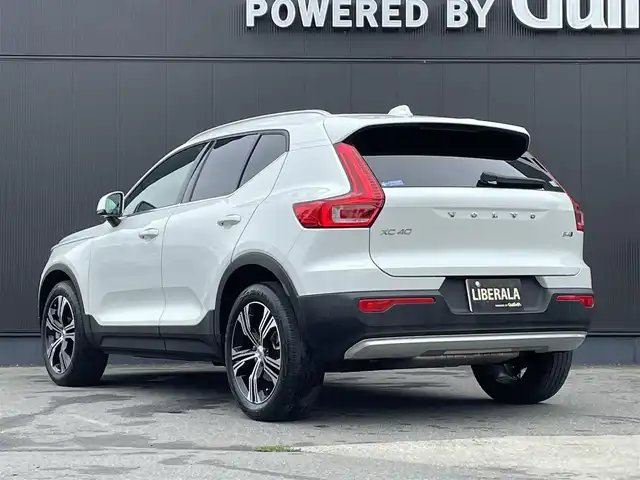 ボルボ ＸＣ４０ B4 AWD インスクリプション 長野県 2021(令3)年 2.8万km クリスタルホワイトP アンバーレザー /harman/kardon /クリスタルノブ /純正ナビ /360°カメラ/TV /AppleCarPlay/AndoroidAuto /ACC /LKA /BLIS /パークアシスト /自動駐車 /ドライブモード /PWシート /PWバックドア /LEDヘッドライト /ETC /ルーフレール
