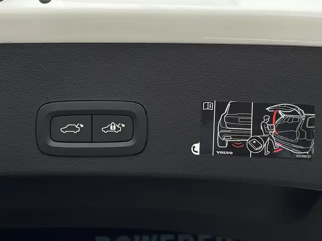 ボルボ ＸＣ４０ B4 AWD インスクリプション 長野県 2021(令3)年 2.8万km クリスタルホワイトP アンバーレザー /harman/kardon /クリスタルノブ /純正ナビ /360°カメラ/TV /AppleCarPlay/AndoroidAuto /ACC /LKA /BLIS /パークアシスト /自動駐車 /ドライブモード /PWシート /PWバックドア /LEDヘッドライト /ETC /ルーフレール