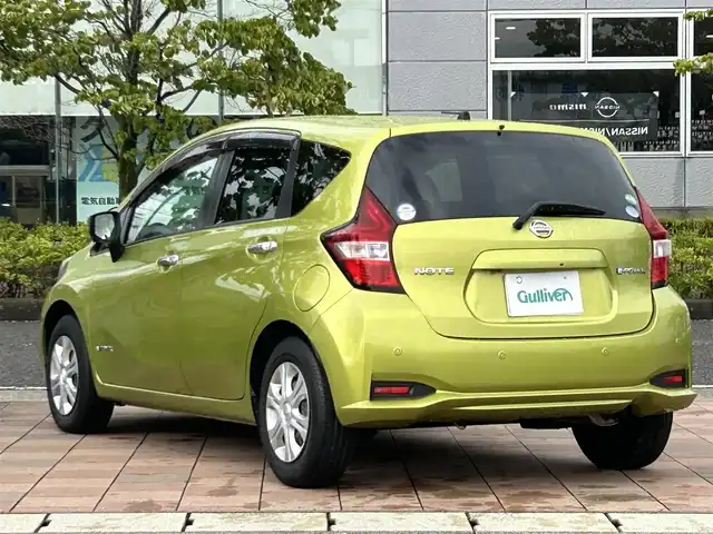 日産 ノート e－パワー X 福島県 2017(平29)年 1.8万km オリーブグリーン 純正ナビ/（CD/DVD/SD/AM/FM）/フルセグTV/デジタルインナーミラー/アラウンドビューモニター(ミラー)/LEDオートライト/コーナーセンサー/衝突被害軽減ブレーキ/車線逸脱防止/前後ドライブレコーダー/プッシュスタート/ETC/ドアバイザー/純正フロアマット