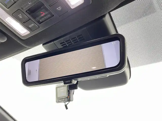 トヨタ ヴォクシー S－Z 宮城県 2022(令4)年 3.3万km ホワイトパールクリスタルシャイン 純正１０型コネクトナビ　/１４型フリップダウンモニター　/プロジェクター式三眼ＬＥＤヘッドランプ　/デジタルインナーミラー　/ドライビングサポートＰＫＧ　/ＨＵＤ　/アダプティブクルーズコントロール/プリクラッシュセーフティ/レーントレーシングアシスト/オートマチックハイビーム/クリアランスソナー/フルセグＴＶ　/ＣＤ／ＤＶＤプレーヤー/ＨＤＭＩ入力　/Bluetoothオーディオ/前後ドライブレコーダー/ETC2.0/禁煙