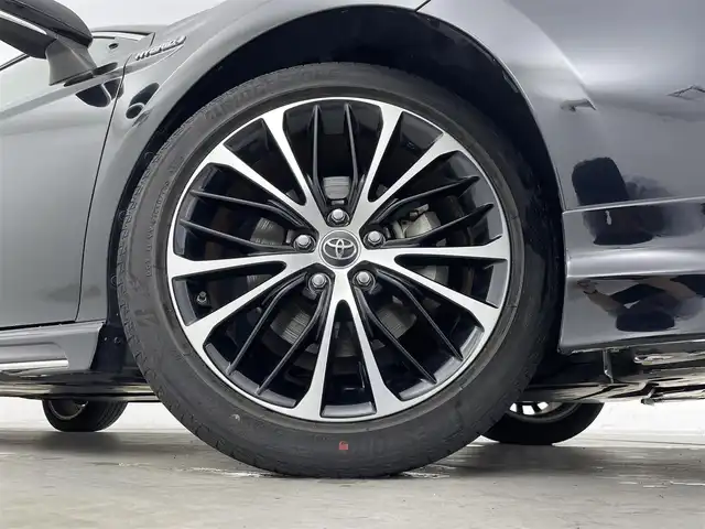 トヨタ カムリ WS 群馬県 2019(平31)年 4.6万km アティチュードブラックマイカ TRDフルエアロ/ブラインドスポットモニター/リヤクロストラフィックオートブレーキ/＝＝＝＝＝＝＝＝/純正8インチディスプレイナビ/・フルセグ/DVD/Blu-ray/CD/USB/・Bluetooth/AM/FM/Bluetooth/＝＝＝＝＝＝＝＝/ハーフレザーシート(運転席パワーシート)/パドルシフト/Toyota Safety Sense/・プリクラッシュセーフティ(歩行者検知機能付衝突回避支援タイプ/ミリ波レーダー＋単眼カメラ方式)/・レーンディパーチャーアラート/・オートマチックハイビーム/・レーダークルーズコントロール(全車速追従機能付)/インテリジェントクリアランスソナー/ETC2.0