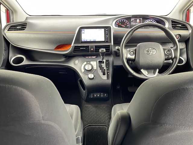 トヨタ シエンタ ファンベースG 埼玉県 2019(平31)年 4.7万km ブラックマイカ/センシュアルレッドマイカ 純正ナビ/（BT/フルTV/CD/DVD/AM/FM/SD）/全方位カメラ/衝突軽減システム/レーントレーシングアシスト/オートハイビーム/両側パワースライドドア/シートヒーターDN席/ハンドルヒーター/ビルトインETC/社外ドライブレコーダー/純正フロアマット/USBポート/スペア1本