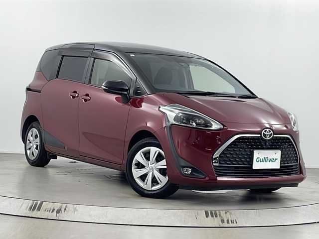 トヨタ シエンタ ファンベースG 埼玉県 2019(平31)年 4.7万km ブラックマイカ/センシュアルレッドマイカ 純正ナビ/（BT/フルTV/CD/DVD/AM/FM/SD）/全方位カメラ/衝突軽減システム/レーントレーシングアシスト/オートハイビーム/両側パワースライドドア/シートヒーターDN席/ハンドルヒーター/ビルトインETC/社外ドライブレコーダー/純正フロアマット/USBポート/スペア1本
