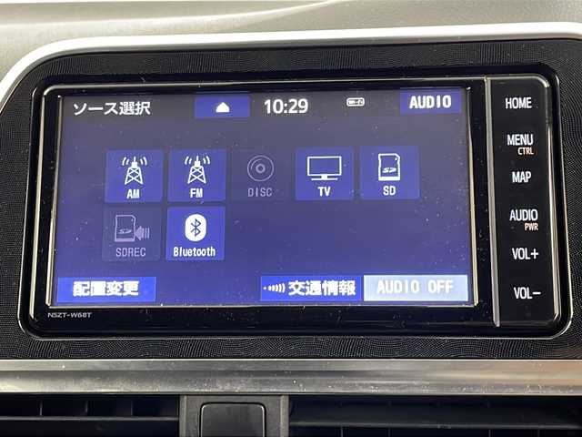 トヨタ シエンタ ファンベースG 埼玉県 2019(平31)年 4.7万km ブラックマイカ/センシュアルレッドマイカ 純正ナビ/（BT/フルTV/CD/DVD/AM/FM/SD）/全方位カメラ/衝突軽減システム/レーントレーシングアシスト/オートハイビーム/両側パワースライドドア/シートヒーターDN席/ハンドルヒーター/ビルトインETC/社外ドライブレコーダー/純正フロアマット/USBポート/スペア1本