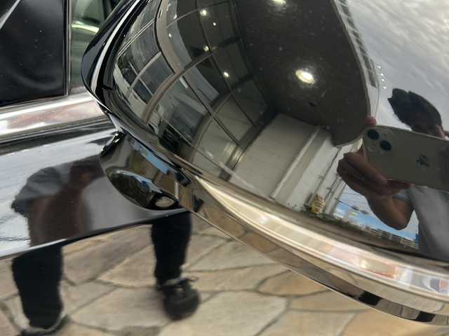 トヨタ クラウン ハイブリッド 静岡県 2015(平27)年 8.4万km ブラック 純正ナビ/AM/FM/CD/DVD/HDD/USB/Bluetooth/フルセグ/主要装備/・全方位カメラ　/・クルーズコントロール　/・サンルーフ　/・ＥＴＣ　/・エアーシート　/・シートヒーター　/・コーナーセンサー　/・ハンドルヒーター　/・ドライブレコーダー　/・アイドリングストップ　/・テレスコ　/・レーダー探知機　/・純正アルミホイール/・スマートキー/・純正フロアマット/・レザーシート/・スタリングリモコン/・プッシュスタート