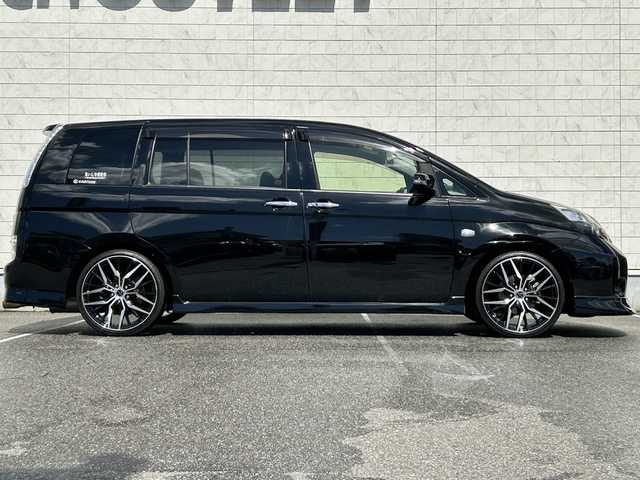 トヨタ アイシス プラタナ Vセレクション 富山県 2015(平27)年 8.2万km ブラック 純正ナビ/Bluetooth/フルセグTV/バックカメラ/社外エアロ/社外マフラー/社外ダウンサス/後付けコーナーセンサー/片側パワースライドドア/オートライト/オートエアコン/スマートキー/ウィンカーミラー/冬タイヤホイール積込/社外19インチホイール