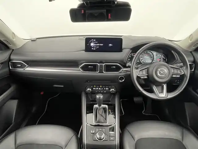マツダ ＣＸ－５ XD ブラックトーンエディション 千葉県 2022(令4)年 3.2万km スノーフレイクホワイトパールマイカ i-ACTIVSENSE/・スマートブレーキサポート/・レーンキープアシスト/・ブラインドスポットモニタリング/・パーキングセンサー/12.3インチマツダコネクト/BT USB フルセグ スマートフォン連携/全方位カメラ/レーダークルーズコントロール/パワーバックドア/LEDオートライト/ハーフレザー/前席シートヒーター/D席パワーシート/純正19インチアルミホイール/革巻きステアリング/ステアリングスイッチ/パーキングスイッチ/ブレーキホールド/プッシュスタート/スマートキー/ETC