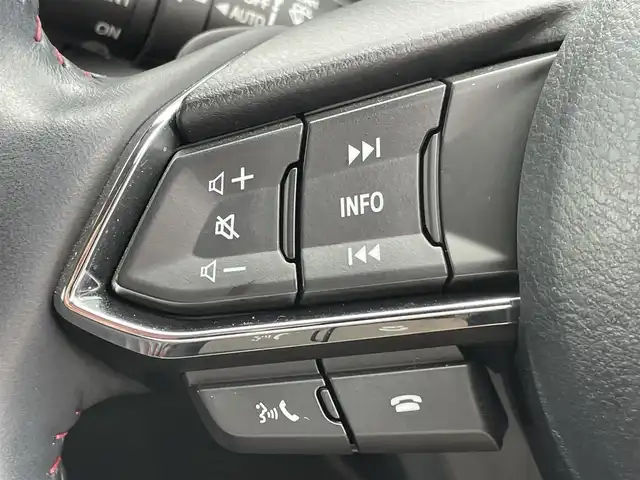 マツダ ＣＸ－５ XD ブラックトーンエディション 千葉県 2022(令4)年 3.2万km スノーフレイクホワイトパールマイカ i-ACTIVSENSE/・スマートブレーキサポート/・レーンキープアシスト/・ブラインドスポットモニタリング/・パーキングセンサー/12.3インチマツダコネクト/BT USB フルセグ スマートフォン連携/全方位カメラ/レーダークルーズコントロール/パワーバックドア/LEDオートライト/ハーフレザー/前席シートヒーター/D席パワーシート/純正19インチアルミホイール/革巻きステアリング/ステアリングスイッチ/パーキングスイッチ/ブレーキホールド/プッシュスタート/スマートキー/ETC