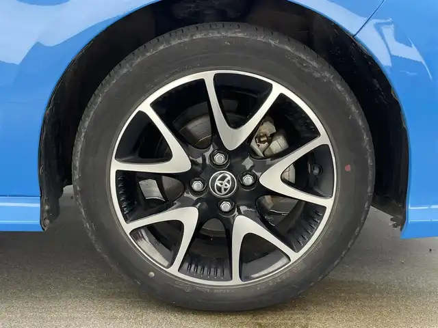 トヨタ ヤリス ハイブリッド Z 愛知県 2020(令2)年 5.6万km ブラック/シアンメタリック 純正8インチディスプレイオーディオ/ディーラーオプション１６インチアルミホイール/トヨタセーフティセンス/Miracast/ブラインドスポットモニター/アラウンドビューモニター/シートヒーター/レーダークルーズコントロール/ETC２．０/ドライブレコーダー/コーナーセンサー/フルセグTV/LEDオートライト/カーテンエアバック/衝突被害軽減ブレーキ/純正フロアマット/禁煙車
