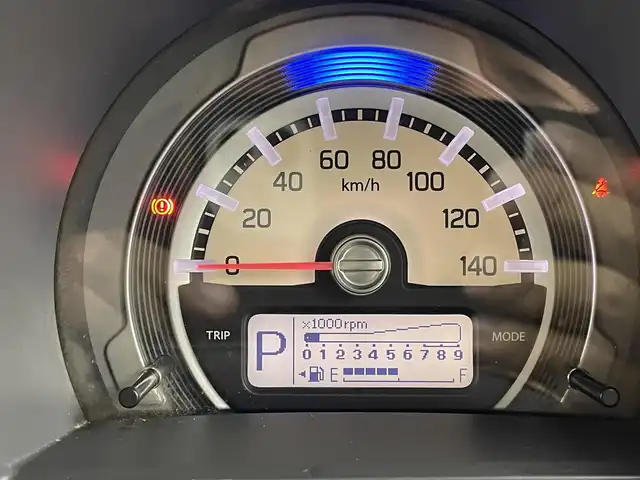 スズキ ハスラー A 群馬県 2015(平27)年 6.7万km ブルーイッシュブラックパール3 社外オーディオデッキ　ヘッドライトレベライザー　ベンチシート　社外フロアマット　純正ドアバイザー　リモコンキー　スペアキー　エアコン　ダブルエアバッグ　横滑り防止装置　パワーウィンドウ　パワステ