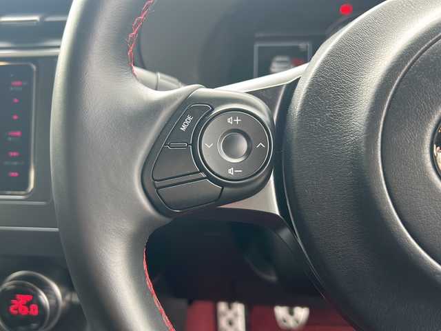 トヨタ ＧＲ８６ RZ 静岡県 2023(令5)年 2万km マグネタイトグレーメタリック ケンウッドナビ/・iPod/・USB/・SD/・内蔵メモリ/・マルチAVブラウザ/・CD/DVD/・フルセグTV/・FM/AM/・Bluetooth/・ワイヤレスミラーリング/・HDMI/主要装備/・バックカメラ/・クルーズコントロール/・ＥＴＣ/・運転席+助手席シートヒーター/・ＴＲＡＣＫモード/・横滑り防止装置/・左右独立温度調整オートエアコン/・ＧＲ専用フロアマット/・純正１８インチアルミ/・オートライト/・フォグランプ