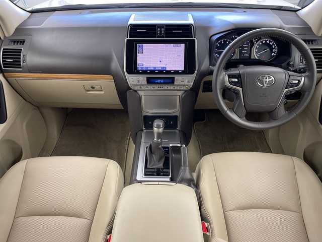 トヨタ ランドクルーザー プラド TX Lパッケージ マットブラED 岐阜県 2022(令4)年 3.8万km ホワイトパールクリスタルシャイン サンルーフ/純正9インチSDナビ/・フルセグ/BT/CD/DVD/本革シート【ベージュ】/トヨタセーフティセンス/前席シートヒーター/エアシート/ルーフレール/防眩インナーミラー/前後ドライブレコーダー/ステアリングスイッチ/スマートキー/ビルトインETC/スマートキー/LEDヘッドライト/フォグランプ