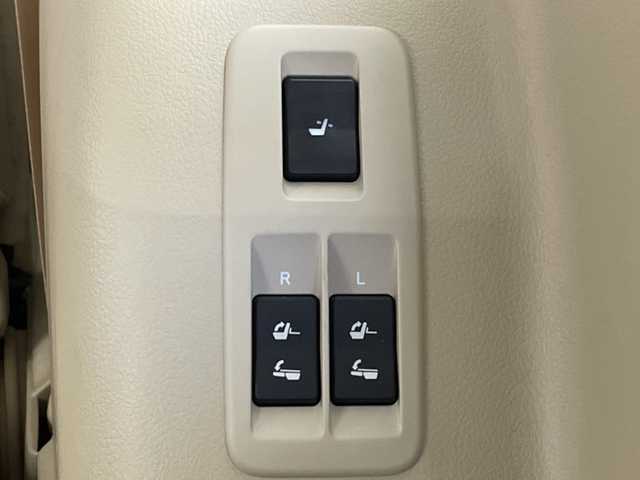 トヨタ ランドクルーザー プラド TX Lパッケージ マットブラED 岐阜県 2022(令4)年 3.8万km ホワイトパールクリスタルシャイン サンルーフ/純正9インチSDナビ/・フルセグ/BT/CD/DVD/本革シート【ベージュ】/トヨタセーフティセンス/前席シートヒーター/エアシート/ルーフレール/防眩インナーミラー/前後ドライブレコーダー/ステアリングスイッチ/スマートキー/ビルトインETC/スマートキー/LEDヘッドライト/フォグランプ