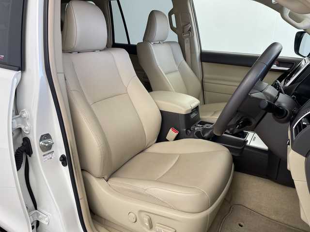 トヨタ ランドクルーザー プラド TX Lパッケージ マットブラED 岐阜県 2022(令4)年 3.8万km ホワイトパールクリスタルシャイン サンルーフ/純正9インチSDナビ/・フルセグ/BT/CD/DVD/本革シート【ベージュ】/トヨタセーフティセンス/前席シートヒーター/エアシート/ルーフレール/防眩インナーミラー/前後ドライブレコーダー/ステアリングスイッチ/スマートキー/ビルトインETC/スマートキー/LEDヘッドライト/フォグランプ