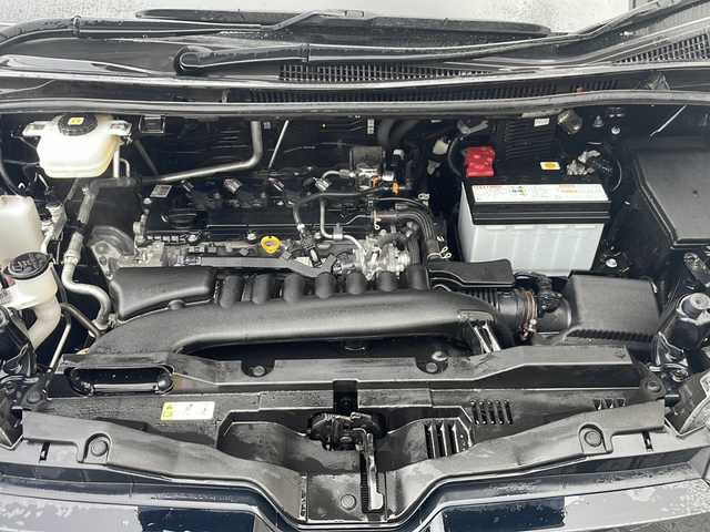 トヨタ ノア G 鹿児島県 2022(令4)年 9.1万km アティチュードブラックマイカ 8人乗り 純正ナビ バックC Bluetooth再生 両側電動スライドドア ビルドインETC2.0 USBポート レーダークルーズコントロール オートLEDヘッドライト 純正16インチAW フロアマット オート電動格納ドアミラー スマートキー