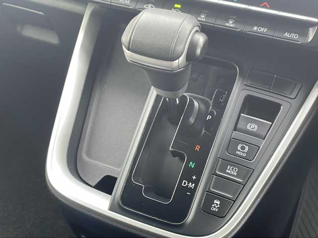 トヨタ ノア G 鹿児島県 2022(令4)年 9.1万km アティチュードブラックマイカ 8人乗り 純正ナビ バックC Bluetooth再生 両側電動スライドドア ビルドインETC2.0 USBポート レーダークルーズコントロール オートLEDヘッドライト 純正16インチAW フロアマット オート電動格納ドアミラー スマートキー