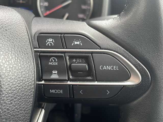 トヨタ ノア G 鹿児島県 2022(令4)年 9.1万km アティチュードブラックマイカ 8人乗り 純正ナビ バックC Bluetooth再生 両側電動スライドドア ビルドインETC2.0 USBポート レーダークルーズコントロール オートLEDヘッドライト 純正16インチAW フロアマット オート電動格納ドアミラー スマートキー