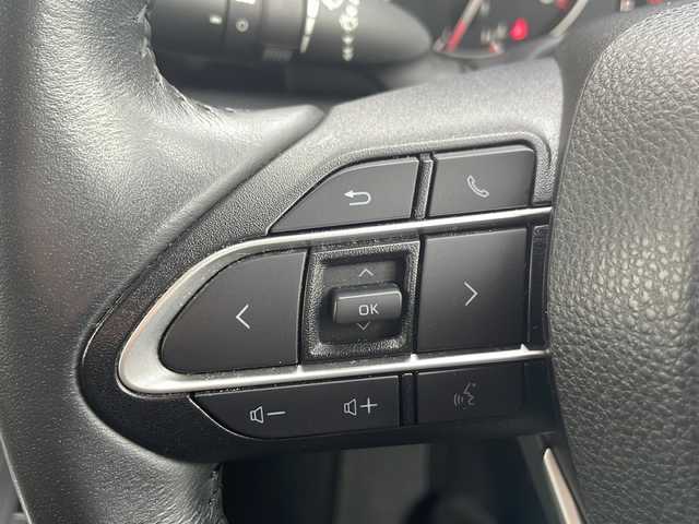 トヨタ ノア G 鹿児島県 2022(令4)年 9.1万km アティチュードブラックマイカ 8人乗り 純正ナビ バックC Bluetooth再生 両側電動スライドドア ビルドインETC2.0 USBポート レーダークルーズコントロール オートLEDヘッドライト 純正16インチAW フロアマット オート電動格納ドアミラー スマートキー