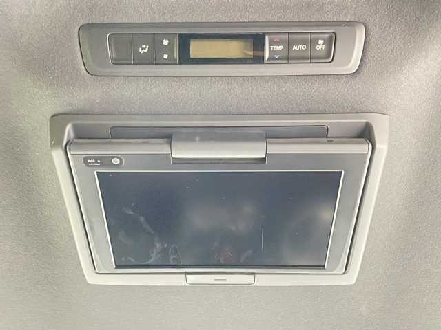 トヨタ エスクァイア ハイブリッド Gi プレミアムパッケージ ブラックテーラード 茨城県 2021(令3)年 4.2万km ブラック 純正ナビ/フルセグTV/バックカメラ/TRDエアロ/ドライブレコーダー/クルーズコントロール/フリップダウンモニター/両側パワースライドドア/ハーフレザーシート/純正15インチアルミホイール/コーナーセンサー/レーンアシスト/LEDヘッドライト