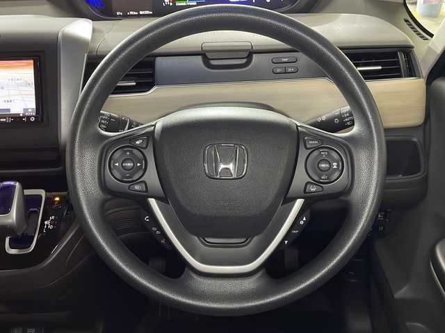 ホンダ フリード ハイブリット G ホンダセンシング 広島県 2016(平28)年 6.2万km コバルトブルーパール カロッツェリアナビ（フルセグTV/Bluetooth/DVD）/両側パワースライドドア/バックカメラ/ホンダセンシング/・衝突軽減ブレーキ/・レーンキープアシスト/・アダプティブクルーズコントロール/・誤発進抑制機能/LEDヘッドランプ/オートライト/ETC