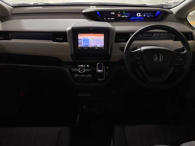 ホンダ フリード ハイブリット G ホンダセンシング 広島県 2016(平28)年 6.2万km コバルトブルーパール カロッツェリアナビ（フルセグTV/Bluetooth/DVD）/両側パワースライドドア/バックカメラ/ホンダセンシング/・衝突軽減ブレーキ/・レーンキープアシスト/・アダプティブクルーズコントロール/・誤発進抑制機能/LEDヘッドランプ/オートライト/ETC