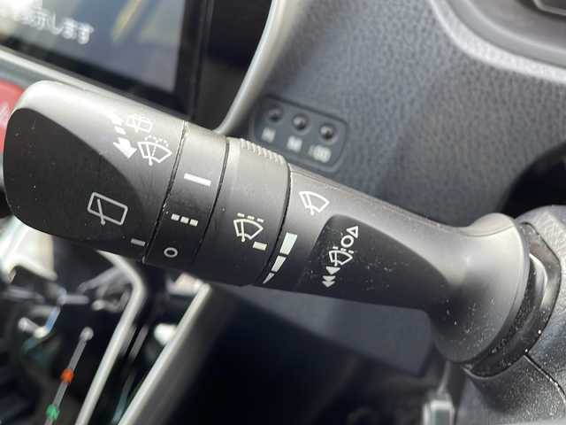 トヨタ ヴォクシー ZS 煌Ⅱ 岩手県 2019(令1)年 7.5万km ブラック 純正10インチナビ(CD/DVD/SD/ラジオ/BT)/純正フリップダウンモニター/フルセグテレビ/バックカメラ/両側パワースライドドア/プリクラッシュセーフティ/レーンディパチャーアラート/オートマチックハイビーム/クルーズコントロール/ビルトインETC/横滑り防止機能/コーナーセンサー/アイドリングストップ/プッシュスタート/スマートキー/ステアリングスイッチ/2列目サンシェード/純正16inアルミホイール/電動格納ミラー/ウィンカーミラー/ドアバイザー