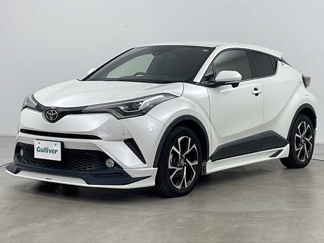 トヨタ Ｃ－ＨＲ G－T 道央・札幌 2017(平29)年 3.1万km ホワイトパールクリスタルシャイン ・禁煙車/・社外ナビ&BT&DVD&CD/・バックカメラ/・TRDフルエアロ/・GANADORマフラー/・TEIN車高調積込み/・レーダークルーズコントロール/・レーンキープアシスト/・コーナーセンサー/・衝突軽減ブレーキ/・横滑り防止/・前席シートヒーター/・社外ビルトインETC/・純正フロアマット/・LEDヘッドライト/・オートライト/・オートマチックハイビーム/・純正18インチアルミホイール/・スマートキー