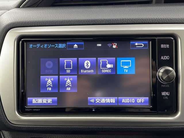 トヨタ ヴィッツ ジュエラ 栃木県 2016(平28)年 4.8万km クールソーダメタリック 純正7インチナビ/AM FM CD SD BT フルセグTV/トヨタセーフティセンス/・オートマチックハイビーム/・衝突軽減ブレーキ/・レーンアシスト/・先行車発進お知らせ/ETC/ドライブレコーダー/アイドリングストップ/ナノイー発生器/LEDヘッドライト/オートライト/オートエアコン/ステアリングスイッチ/電動格納ミラー/純正フロアマット
