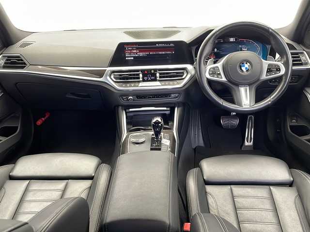 ＢＭＷ ３２０ｉ Mスポーツ 栃木県 2019(平31)年 4.2万km アルピンホワイトⅢ 純正ナビ/(Bluetooth・AppleCarPlay・USB)/バックカメラ/本革シート/インテリジェントセーフティ/・衝突軽減システム/・レーンキープアシストシステム/・ヘッドアップディスプレイ/・アダプティブクルーズコントロール/ETC/電動リアゲート/前席パワーシート/前席シートヒーター/禁煙車/パドルシフト/LEDヘッドライト/オートライト/ワイヤレス充電/アイドリングストップ/電動パーキング/オートホールド/純正アルミホイール/純正フロアマット