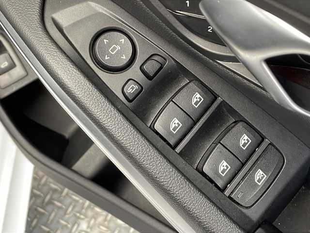 ＢＭＷ ３２０ｉ Mスポーツ 栃木県 2019(平31)年 4.2万km アルピンホワイトⅢ 純正ナビ/(Bluetooth・AppleCarPlay・USB)/バックカメラ/本革シート/インテリジェントセーフティ/・衝突軽減システム/・レーンキープアシストシステム/・ヘッドアップディスプレイ/・アダプティブクルーズコントロール/ETC/電動リアゲート/前席パワーシート/前席シートヒーター/禁煙車/パドルシフト/LEDヘッドライト/オートライト/ワイヤレス充電/アイドリングストップ/電動パーキング/オートホールド/純正アルミホイール/純正フロアマット
