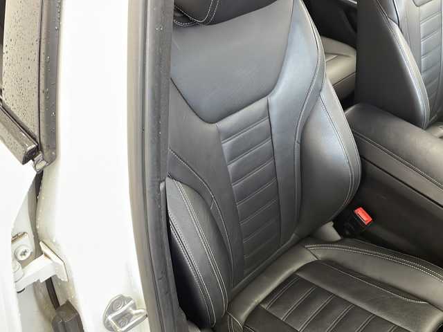 ＢＭＷ ３２０ｉ Mスポーツ 栃木県 2019(平31)年 4.2万km アルピンホワイトⅢ 純正ナビ/(Bluetooth・AppleCarPlay・USB)/バックカメラ/本革シート/インテリジェントセーフティ/・衝突軽減システム/・レーンキープアシストシステム/・ヘッドアップディスプレイ/・アダプティブクルーズコントロール/ETC/電動リアゲート/前席パワーシート/前席シートヒーター/禁煙車/パドルシフト/LEDヘッドライト/オートライト/ワイヤレス充電/アイドリングストップ/電動パーキング/オートホールド/純正アルミホイール/純正フロアマット