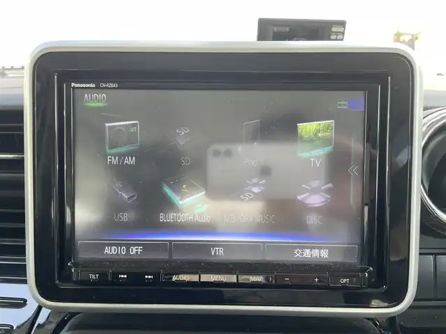 スズキ スペーシア カスタム HYBRID XS ターボ 青森県 2018(平30)年 3.1万km ピュアホワイトP ワンオーナー/4WD/純正メモリナビ/【AM/FM/CD/DVD/BT】/フルセグテレビ/バックカメラ/両側パワースライドドア/コーナーセンサー/プリクラッシュブレーキ/レーンキープアシスト/クルーズコントロール/シートヒーター/パドルシフト/LEDヘッドライト/フォグランプ/アイドリングストップ/純正15インチアルミ/ETC/取扱説明書/保証書