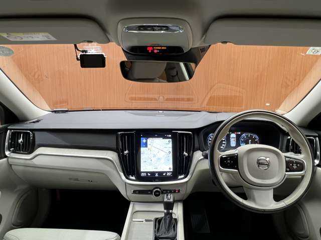ボルボ Ｖ６０ T5 インスクリプション 千葉県 2019(令1)年 5万km デニムブルーメタリック 純正ナビ　/３６０°カメラ　/ＡＣＣ　/レザーシート　/シートヒーター　/ベンチレーター　/パワーシート　/ＬＥＤヘッドライト　/ハイビームアシスト　/電動リアゲート　/パーキングアシスト　/自動駐車　/ＨＵＤ