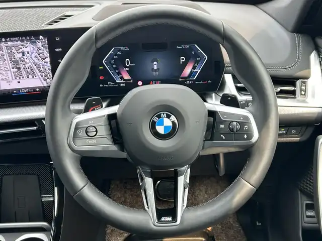 ＢＭＷ ＢＭＷ Ｘ１ xDrive 20i Mスポーツ 道東・釧路十勝 2023(令5)年 1.1万km ミネラルホワイト ４ＷＤ/ワンオーナー/純正ナビ/AppleCarPlay/全方位カメラ/アクティブクルーズコントロール/パドルシフト/パーキングアシスト/パワーバックドア/パワーシート/衝突軽減システム/ＡＷ付スタッドレス積込/純正フロアマット/プッシュスタート/スマートキー/オートライト/取扱説明書/保証書
