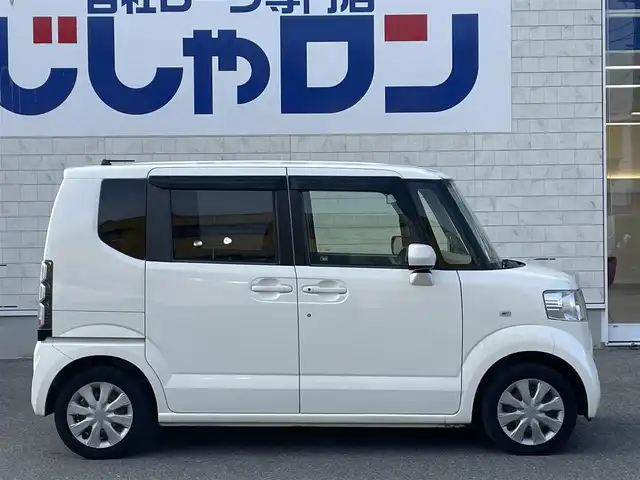 ホンダ Ｎ ＢＯＸ G 佐賀県 2014(平26)年 9.8万km プレミアムホワイトパール （株）IDOMが運営する【じしゃロン佐賀店】の自社ローン専用車両になります。/こちらは現金またはオートローンご利用時の価格です。自社ローンご希望の方は別途その旨お申し付けください/・ｇａｔｈｅｒｓオーディオナビ