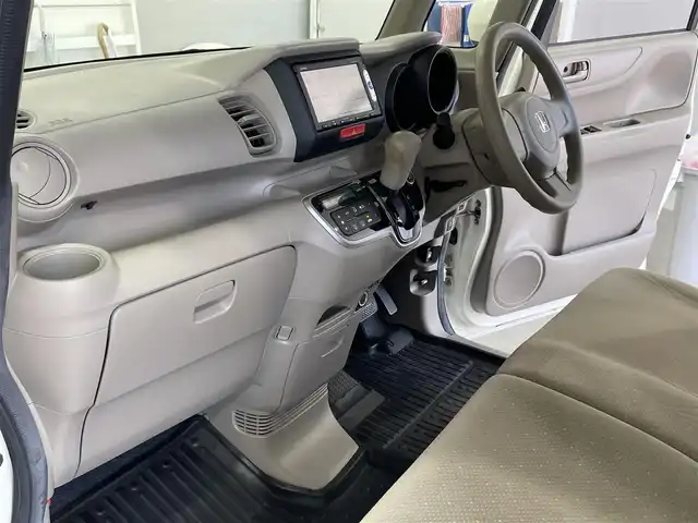 ホンダ Ｎ ＢＯＸ G 佐賀県 2014(平26)年 9.8万km プレミアムホワイトパール （株）IDOMが運営する【じしゃロン佐賀店】の自社ローン専用車両になります。/こちらは現金またはオートローンご利用時の価格です。自社ローンご希望の方は別途その旨お申し付けください/・ｇａｔｈｅｒｓオーディオナビ